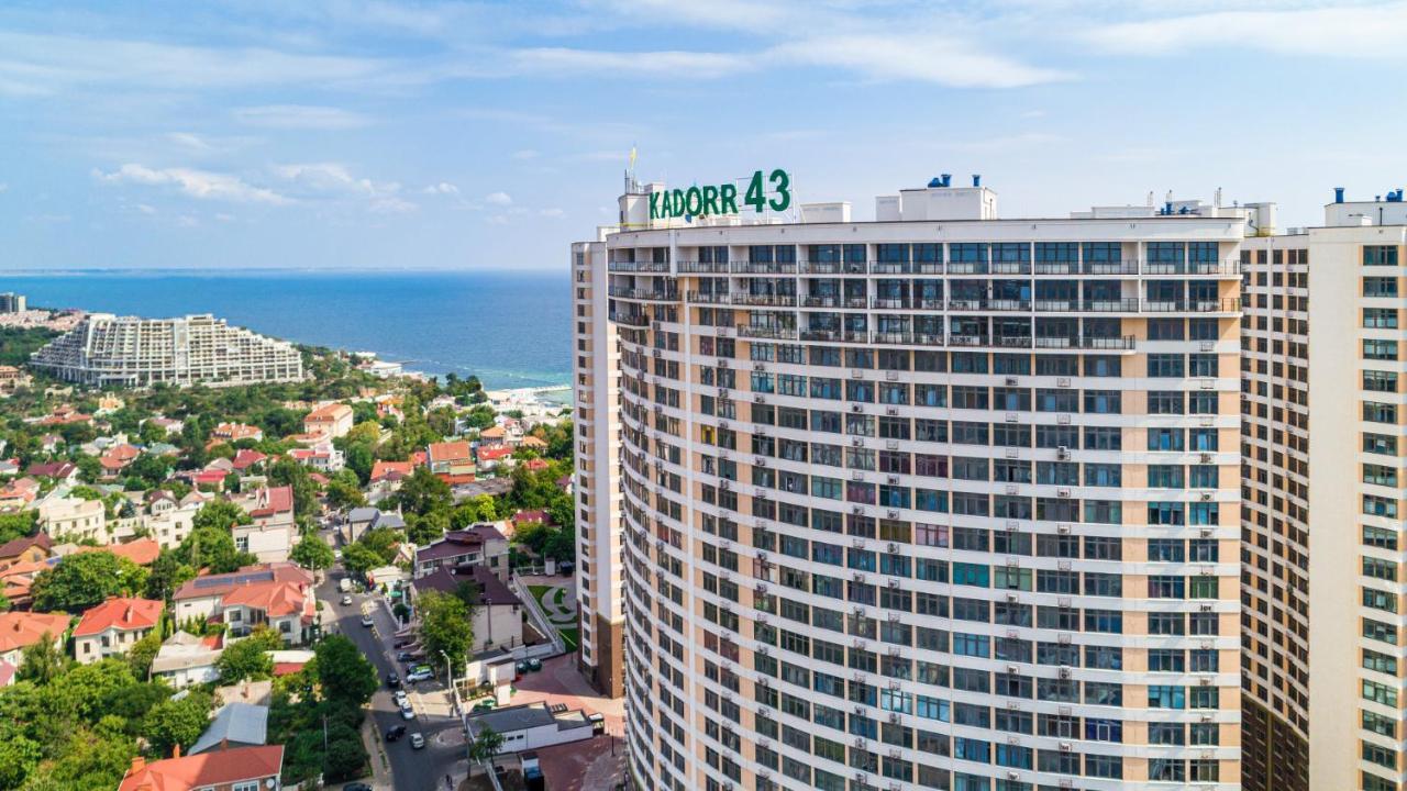 Appartamento Аркадия 43 Жемчужина Квартира С 2-Мя Отдельными Спальнями Odessa Esterno foto