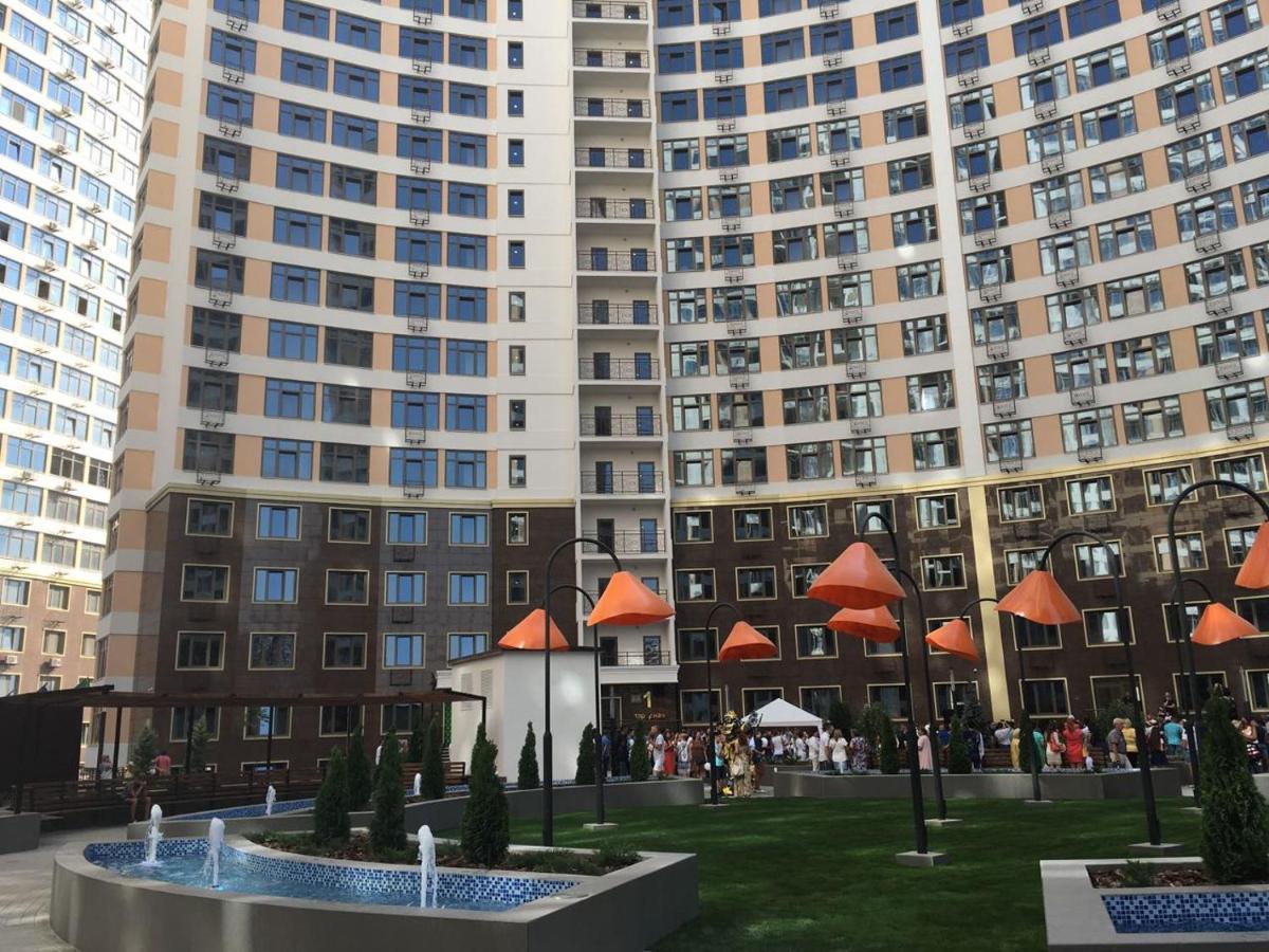 Appartamento Аркадия 43 Жемчужина Квартира С 2-Мя Отдельными Спальнями Odessa Esterno foto